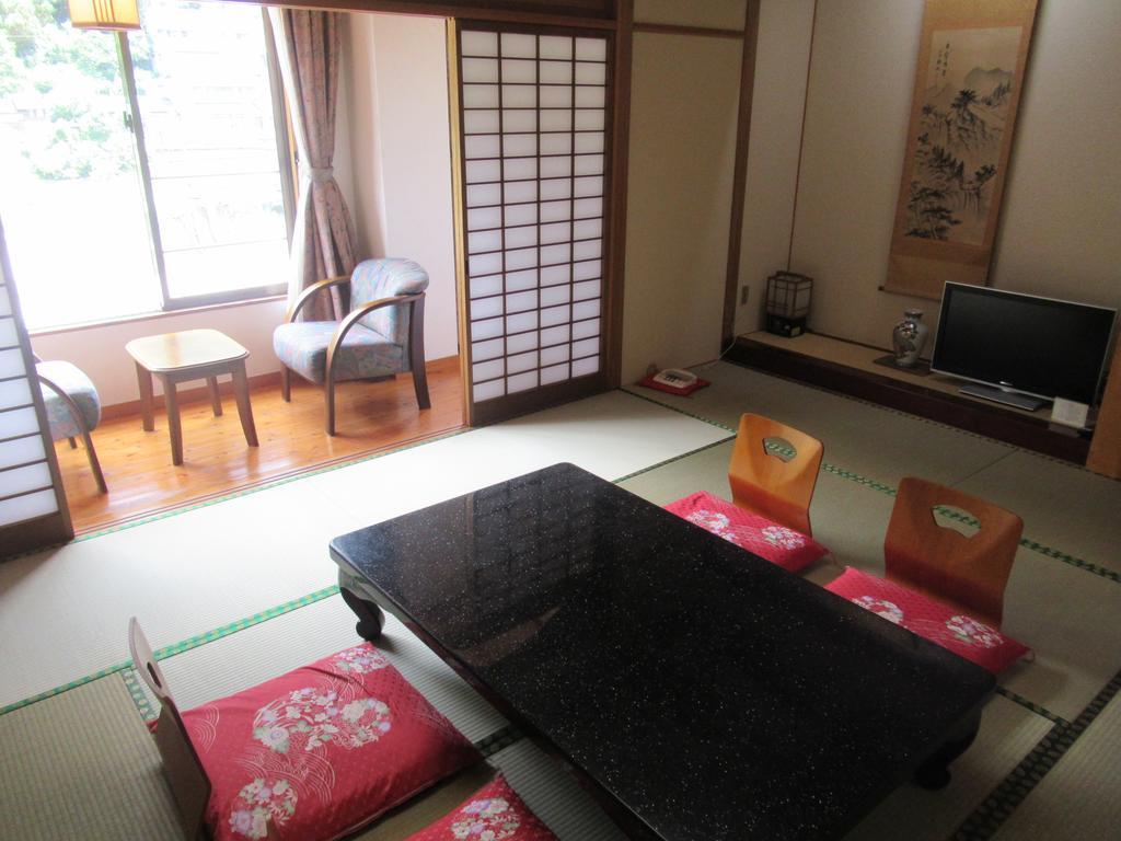 Amagase Onsen Hotel Suikoen Hita Exterior photo