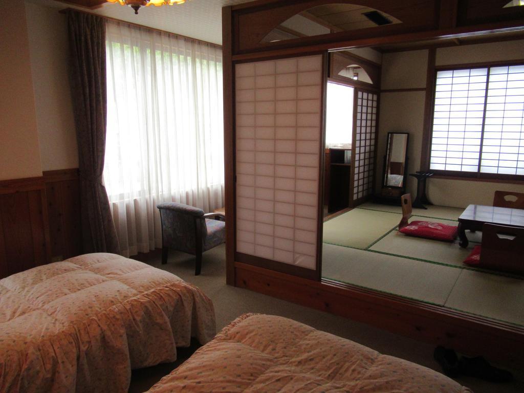 Amagase Onsen Hotel Suikoen Hita Exterior photo